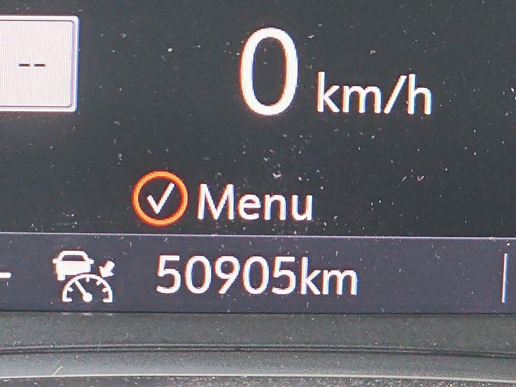 2019 Chevrolet Equinox AWD Premier 1.5t in Stratford, Ontario - 12 - w1024h768px