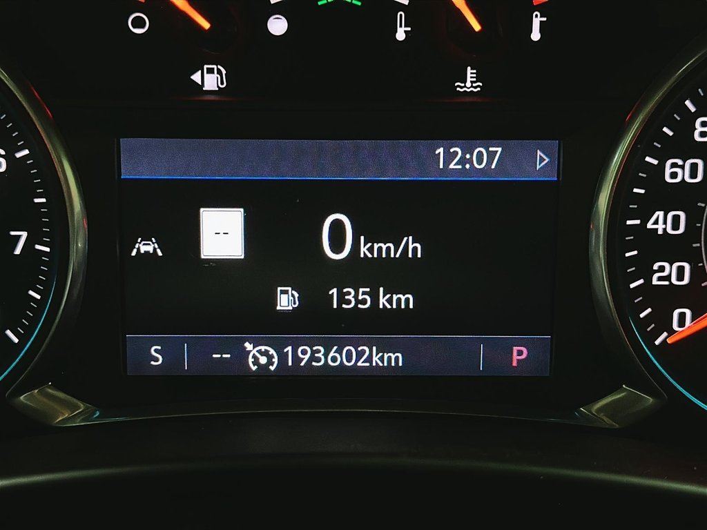 2020 Chevrolet Equinox AWD LT 1.5t in Brantford, Ontario - 12 - w1024h768px