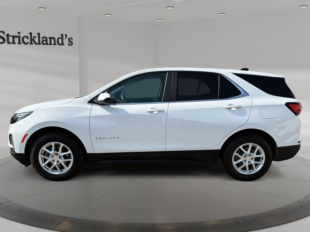 2022  Equinox AWD LT 1.5t in Stratford, Ontario - 5 - w1024h768px