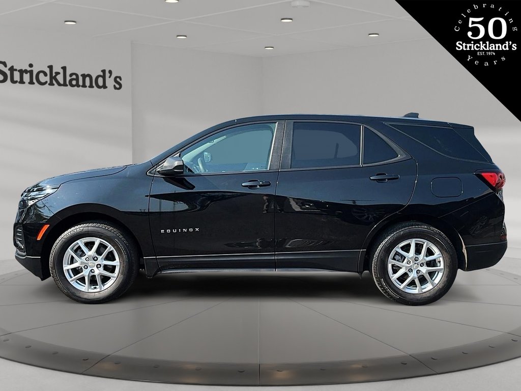 2022  Equinox AWD LS 1.5t in Stratford, Ontario - 5 - w1024h768px