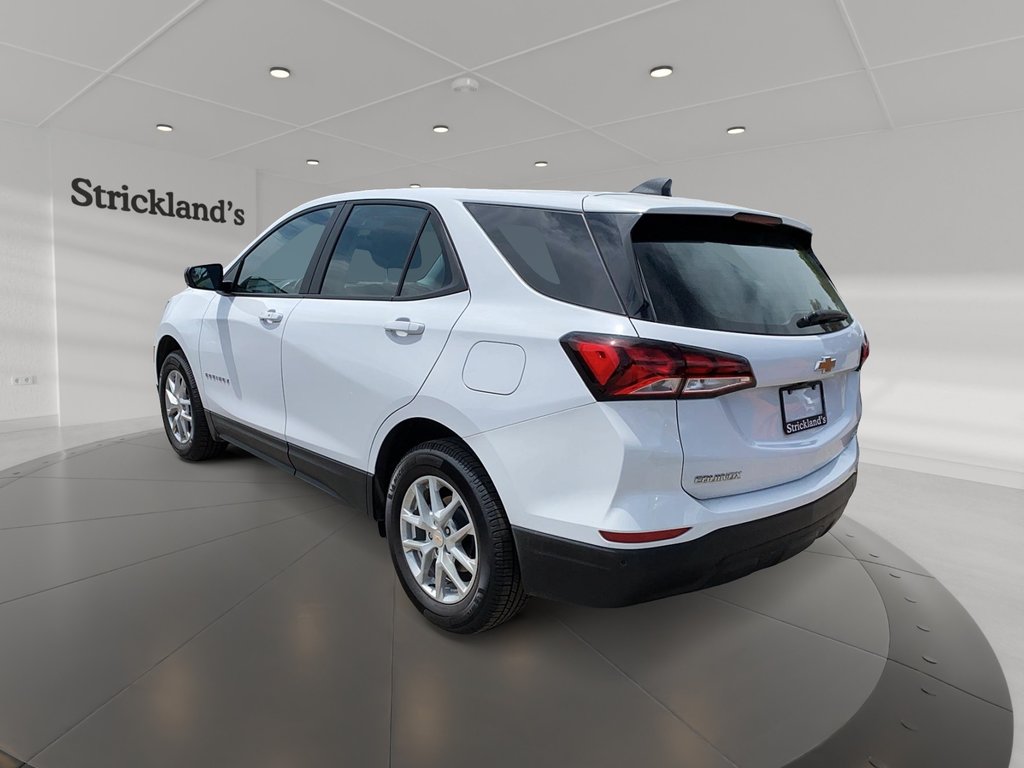 2023 Chevrolet Equinox AWD LS 1.5t in Brantford, Ontario - 4 - w1024h768px