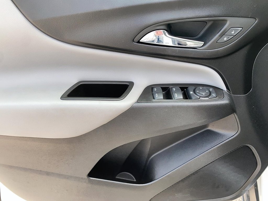 2023 Chevrolet Equinox AWD LS 1.5t in Brantford, Ontario - 10 - w1024h768px