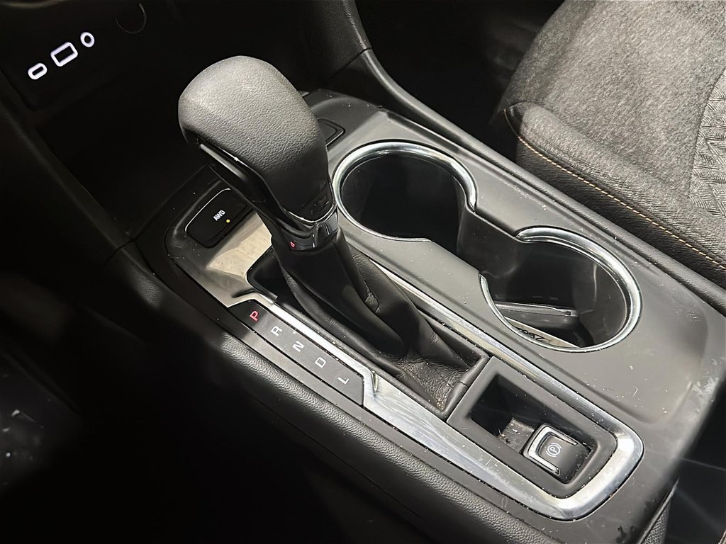 2024 Chevrolet Equinox AWD LT in Brantford, Ontario - 13 - w1024h768px