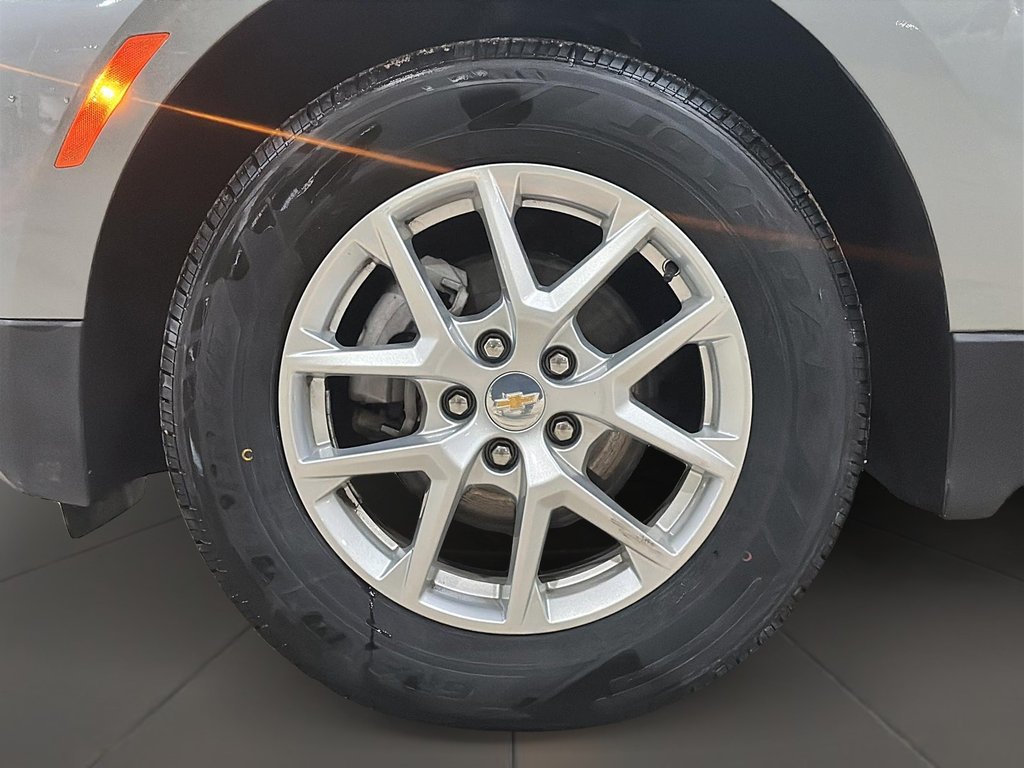 2024 Chevrolet Equinox AWD LT in Brantford, Ontario - 7 - w1024h768px
