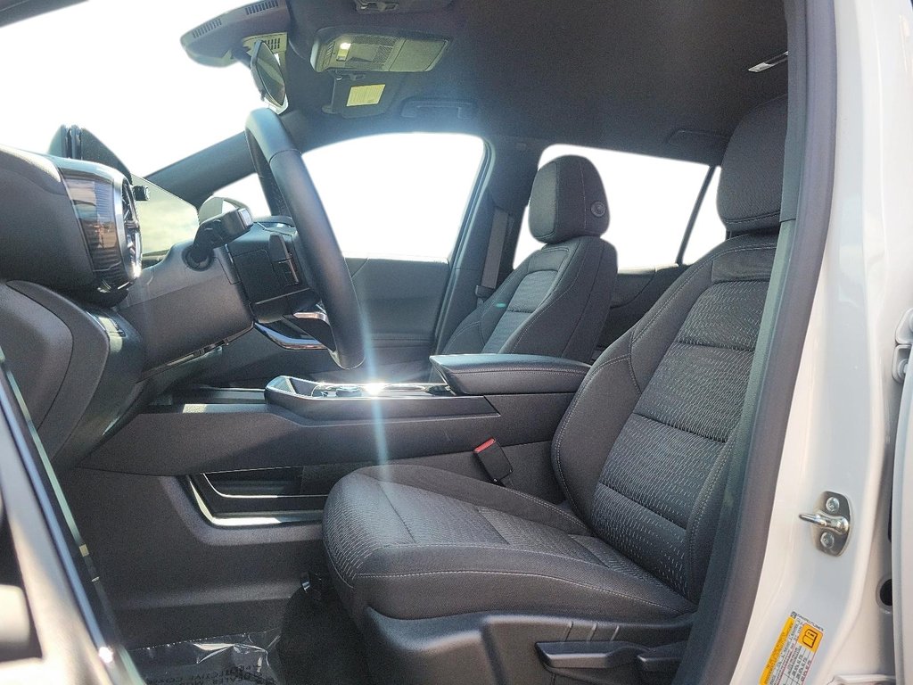 2026 Chevrolet Equinox AWD LT in Brantford, Ontario - 8 - w1024h768px