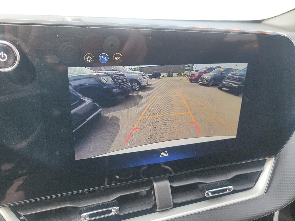 2026 Chevrolet Equinox AWD LT in Brantford, Ontario - 16 - w1024h768px