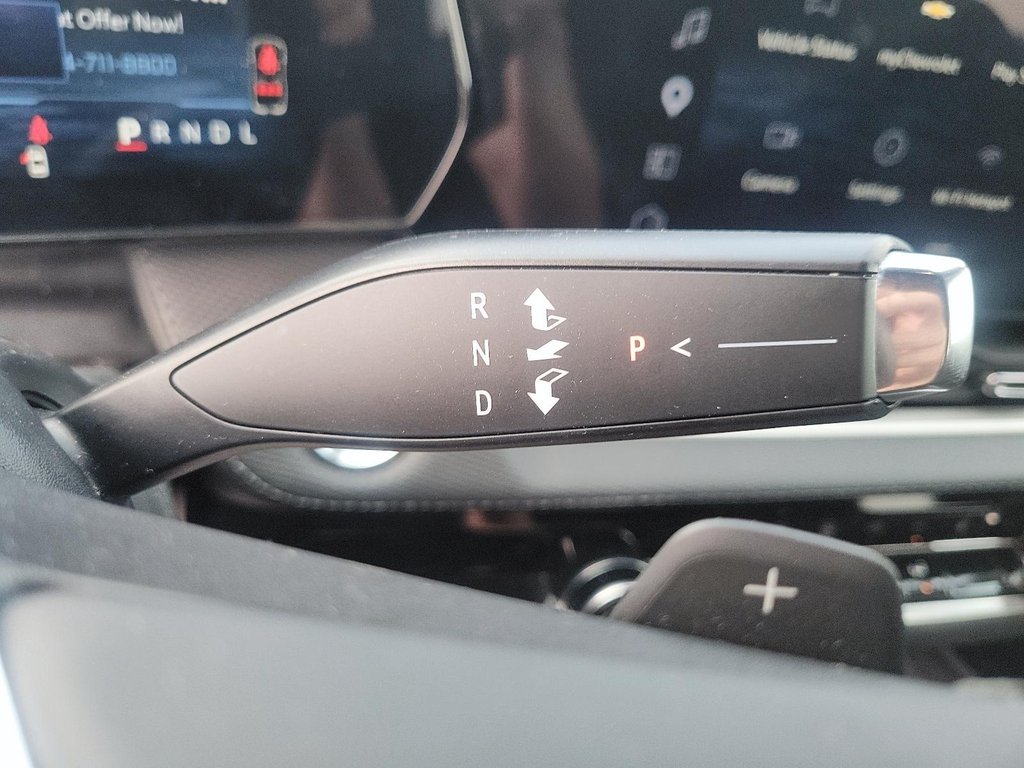 2026 Chevrolet Equinox AWD LT in Brantford, Ontario - 14 - w1024h768px