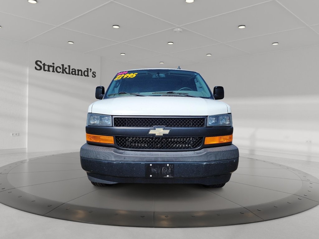 2020 Chevrolet Express Cargo 2500 135 Wheelbase in Brantford, Ontario - 2 - w1024h768px