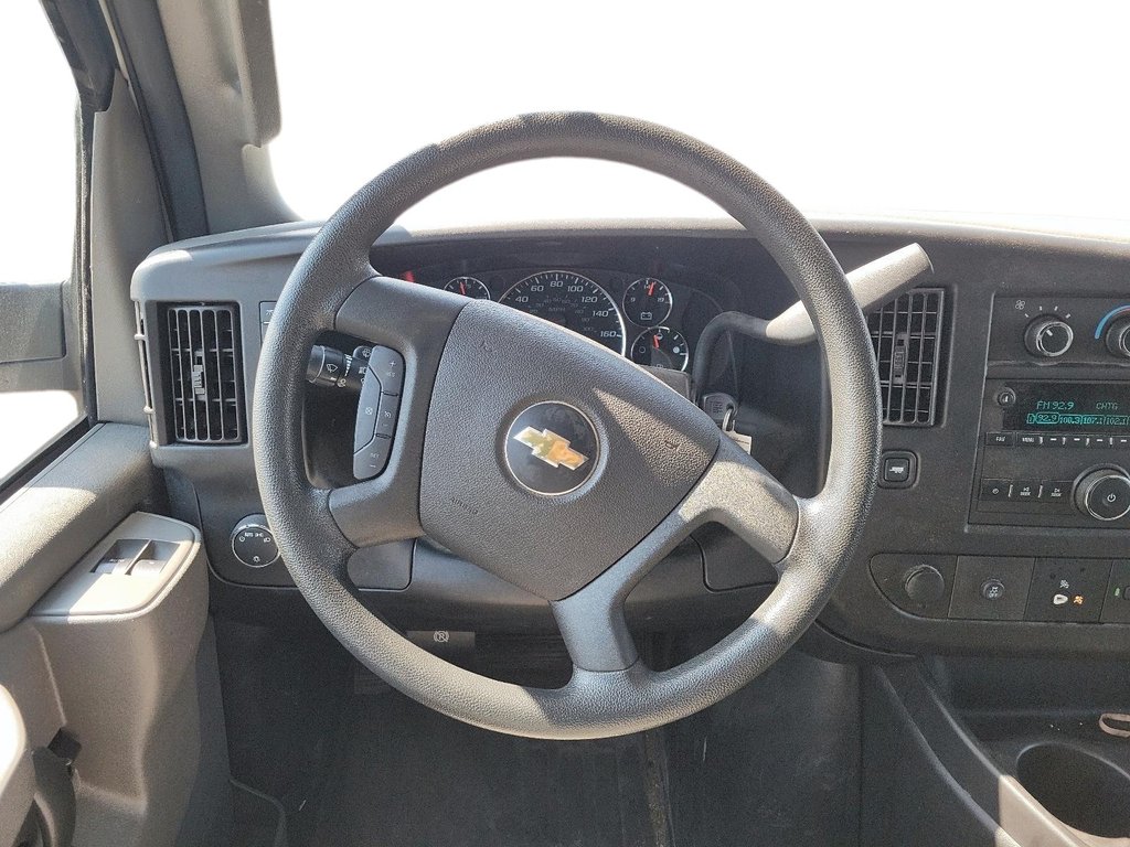 2020 Chevrolet Express Cargo 2500 135 Wheelbase in Brantford, Ontario - 12 - w1024h768px