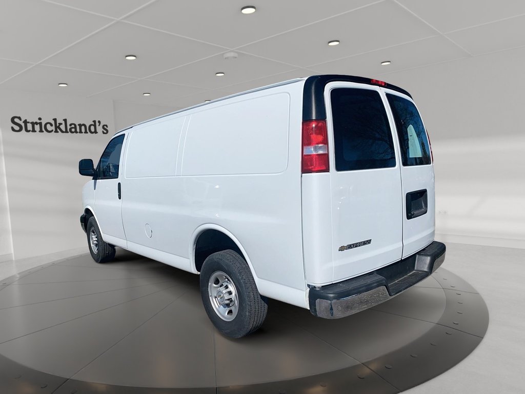 2023 Chevrolet Express Cargo 2500 135 WB 2WD in Brantford, Ontario - 4 - w1024h768px