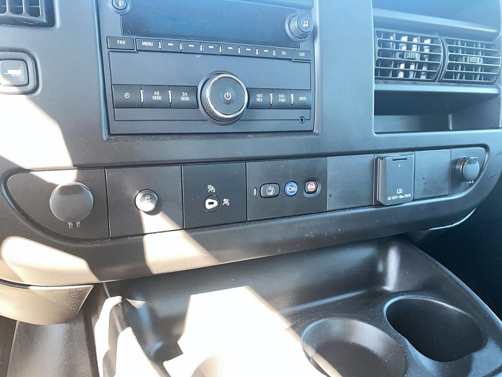 2023 Chevrolet Express Cargo 2500 135 WB 2WD in Brantford, Ontario - 16 - w1024h768px