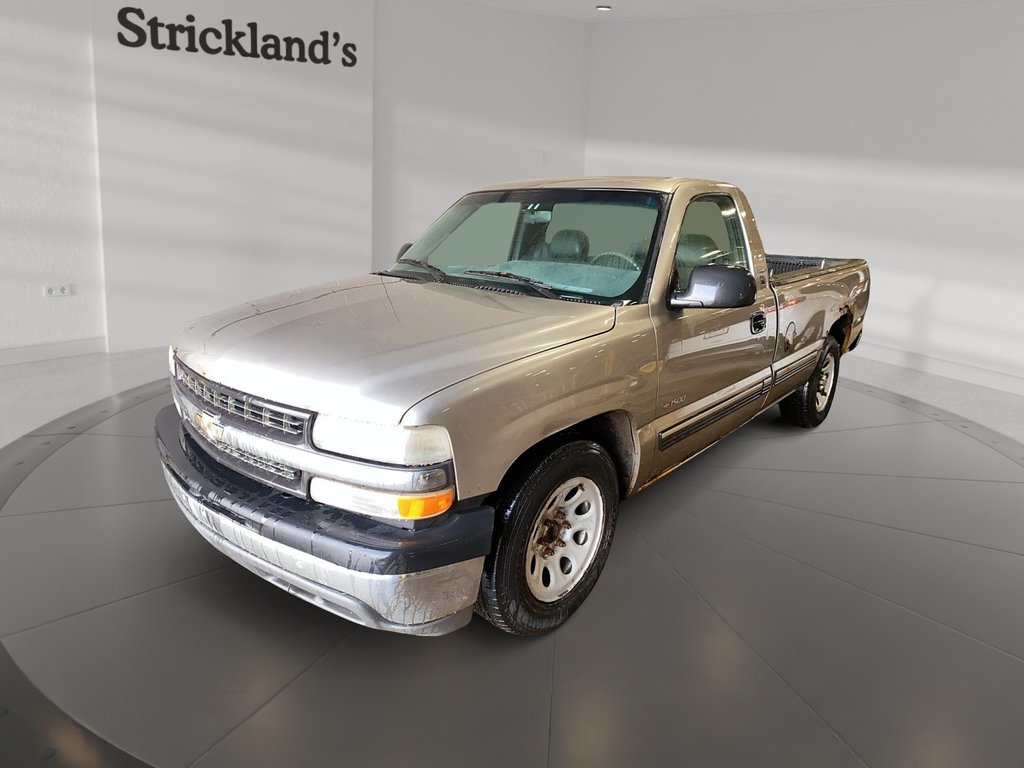 2000 Chevrolet Light Duty C/K1500 Silverado Reg Cab in Stratford, Ontario - 1 - w1024h768px