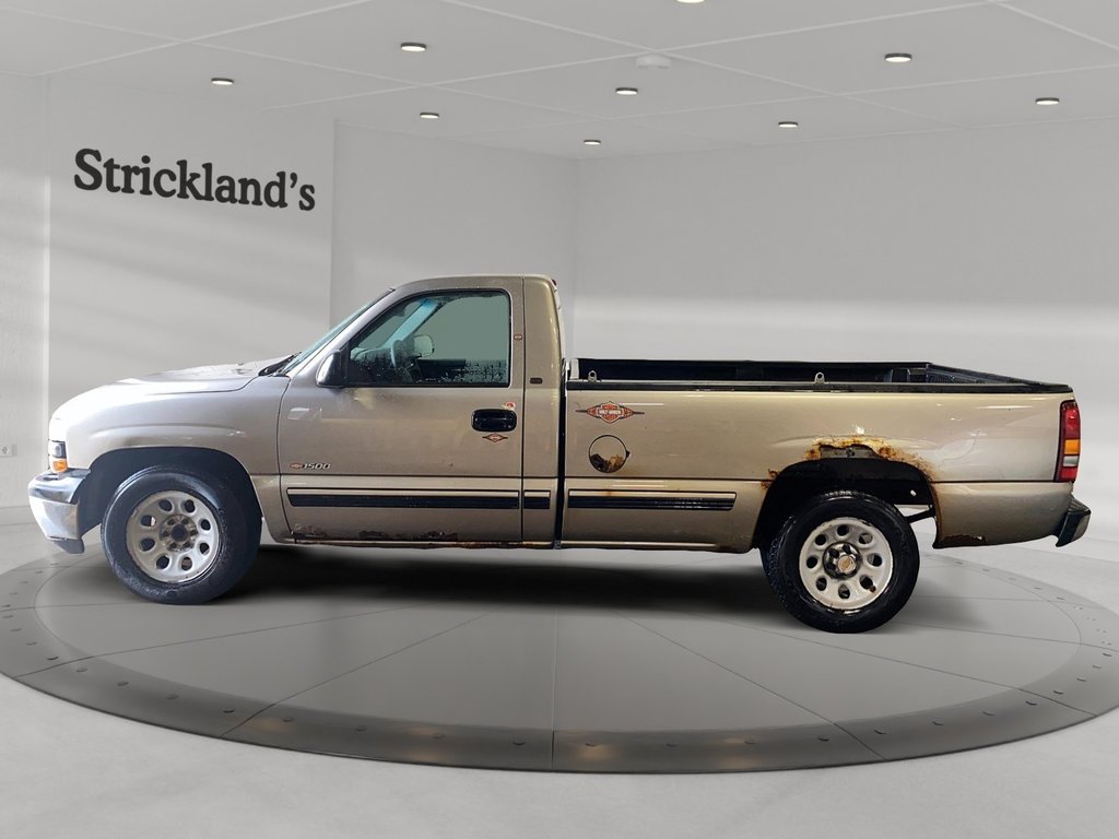 2000 Chevrolet Light Duty C/K1500 Silverado Reg Cab in Stratford, Ontario - 4 - w1024h768px