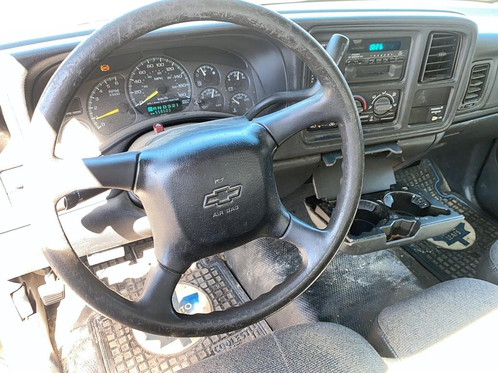 2000 Chevrolet Light Duty C/K1500 Silverado Reg Cab in Brantford, Ontario - 11 - w1024h768px