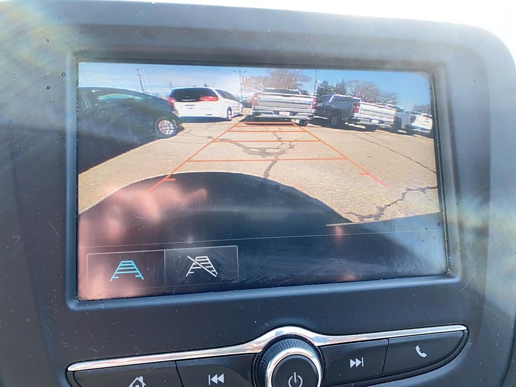 2016 Chevrolet Malibu LT in Stratford, Ontario - 17 - w1024h768px