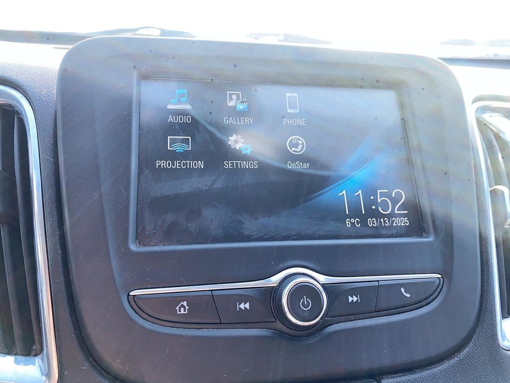 2016 Chevrolet Malibu LT in Stratford, Ontario - 18 - w1024h768px