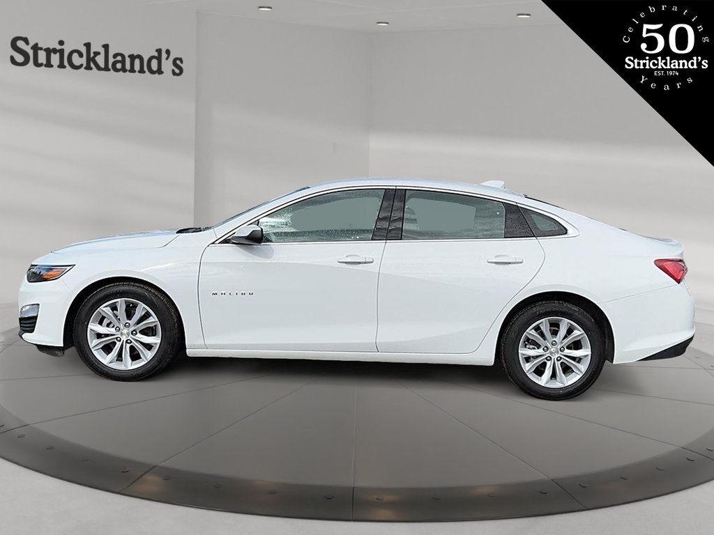 2022  Malibu LT in Brantford, Ontario - 5 - w1024h768px