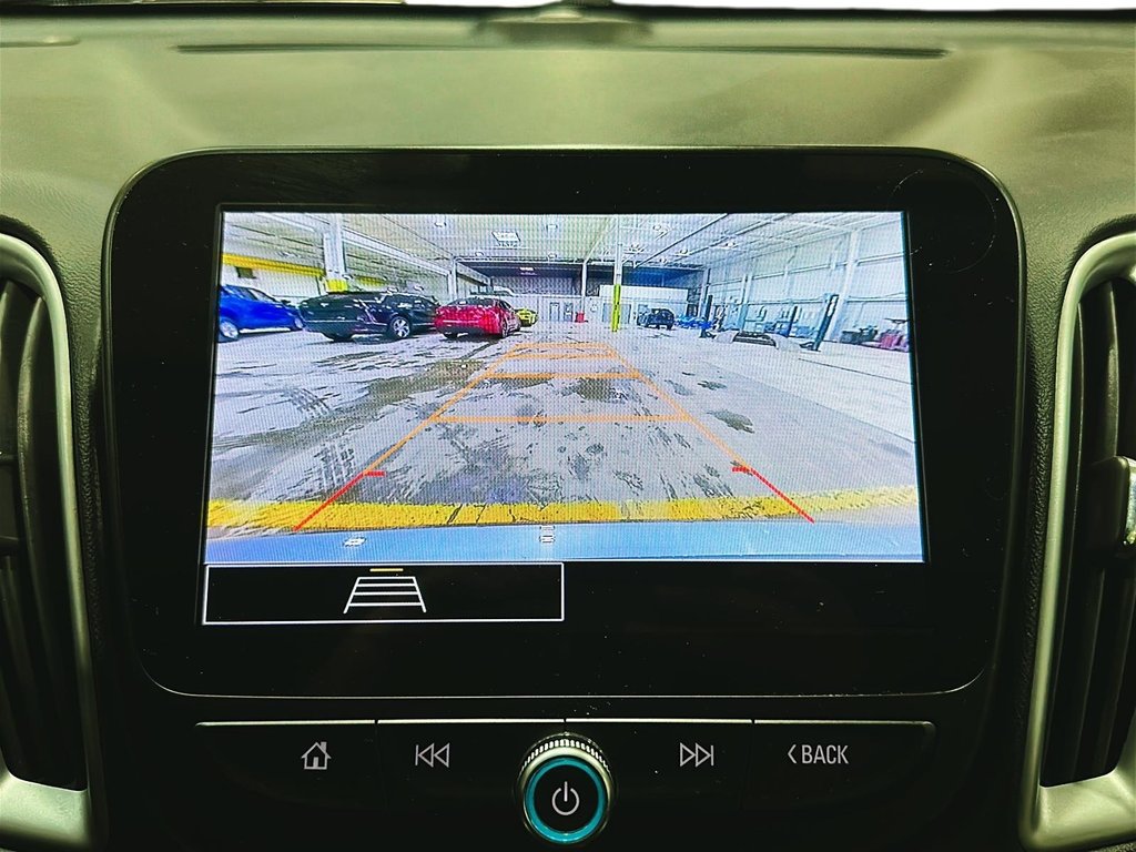 2023 Chevrolet Malibu LT in Brantford, Ontario - 15 - w1024h768px