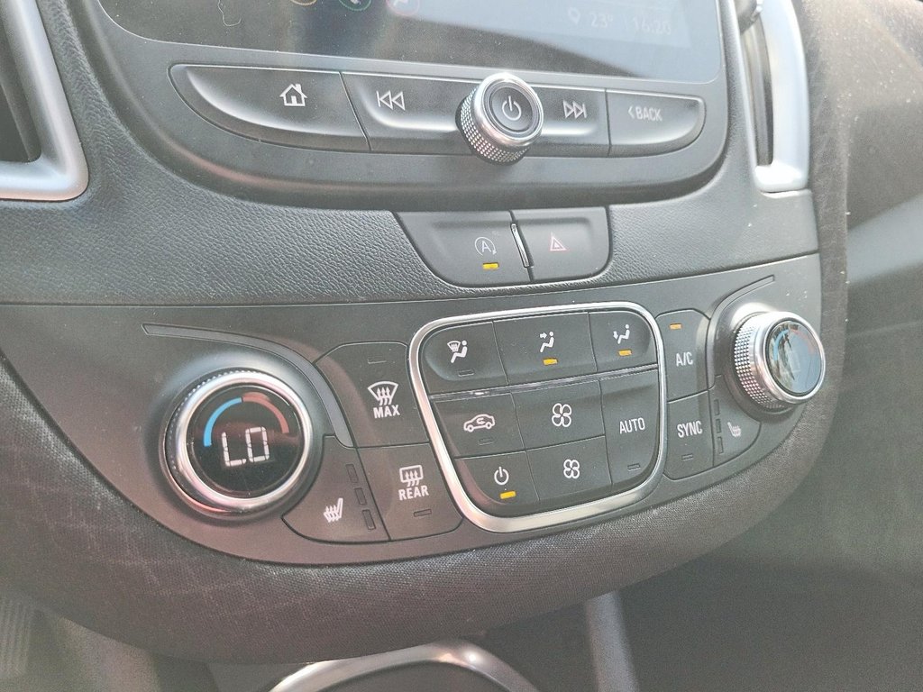 2024 Chevrolet Malibu 1LT in Brantford, Ontario - 19 - w1024h768px