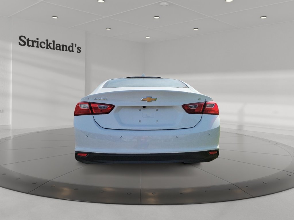 2024 Chevrolet Malibu 1LT in Brantford, Ontario - 3 - w1024h768px