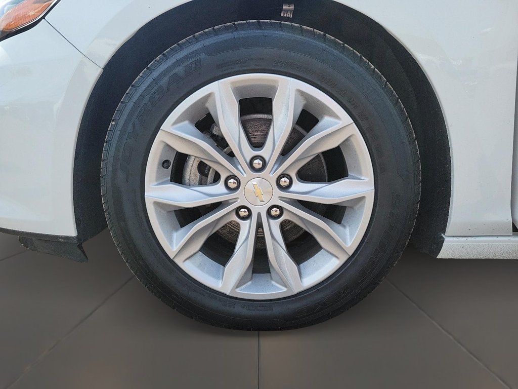 2024 Chevrolet Malibu 1LT in Brantford, Ontario - 7 - w1024h768px
