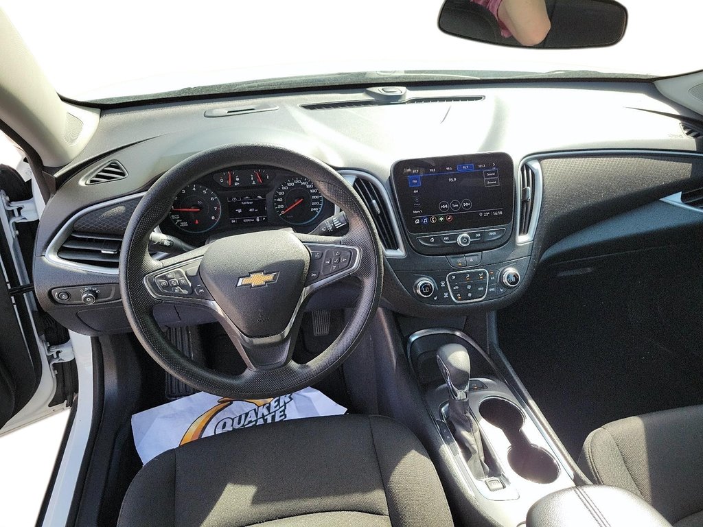 2024 Chevrolet Malibu 1LT in Brantford, Ontario - 9 - w1024h768px