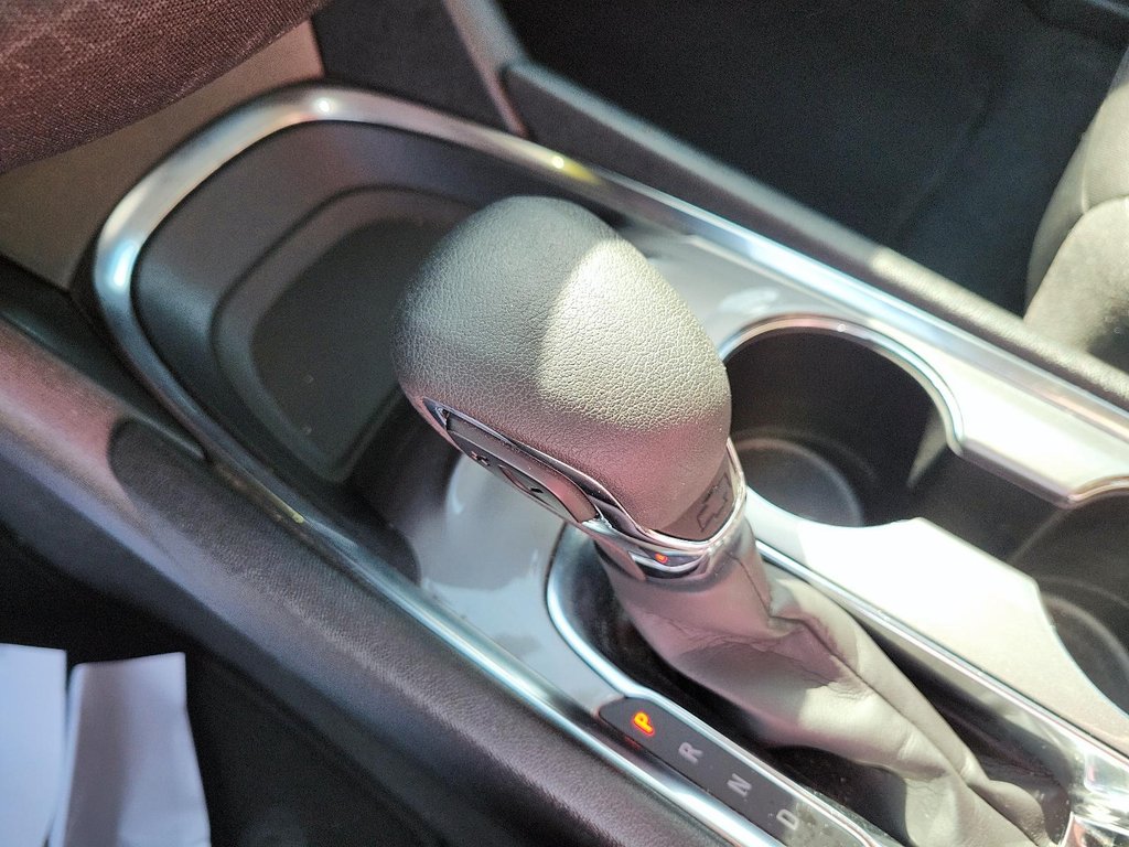2024 Chevrolet Malibu 1LT in Brantford, Ontario - 14 - w1024h768px
