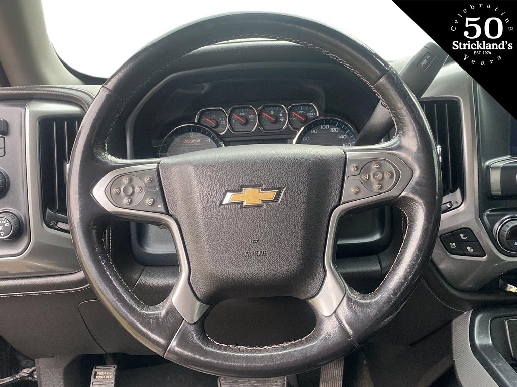 2018  Silverado 1500 Crew Cab 4x4 LTZ / Short Box in Brantford, Ontario - 9 - w1024h768px