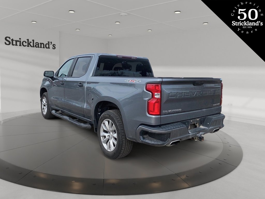 2019  Silverado 1500 New Crew Cab 4x4 Custom / Short Box in Stratford, Ontario - 4 - w1024h768px