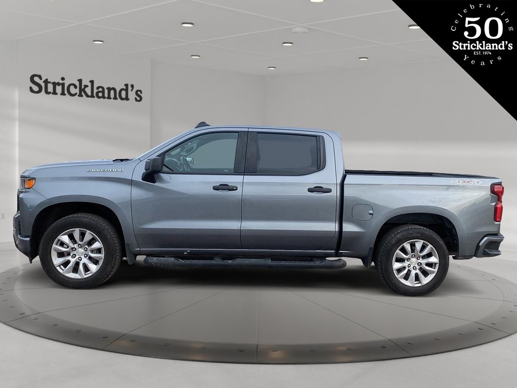 2019  Silverado 1500 New Crew Cab 4x4 Custom / Short Box in Stratford, Ontario - 5 - w1024h768px