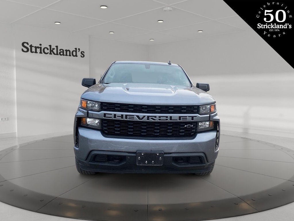 2019  Silverado 1500 New Crew Cab 4x4 Custom / Short Box in Stratford, Ontario - 2 - w1024h768px