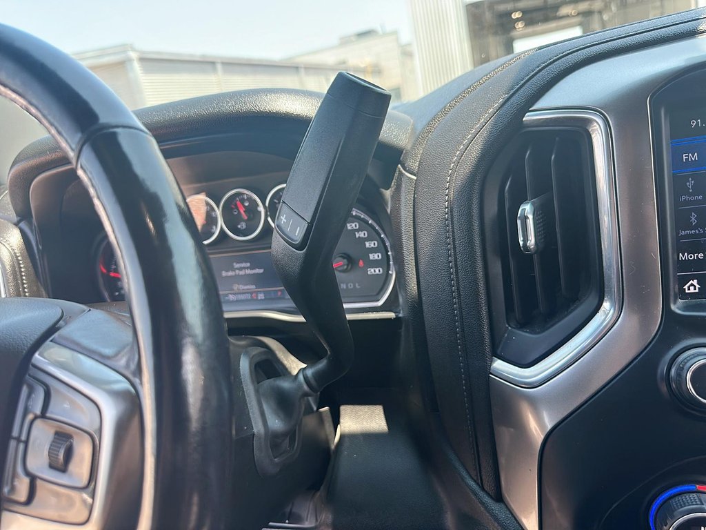 2019 Chevrolet Silverado 1500 New Crew Cab 4x4 LT / Short Box in Stratford, Ontario - 13 - w1024h768px