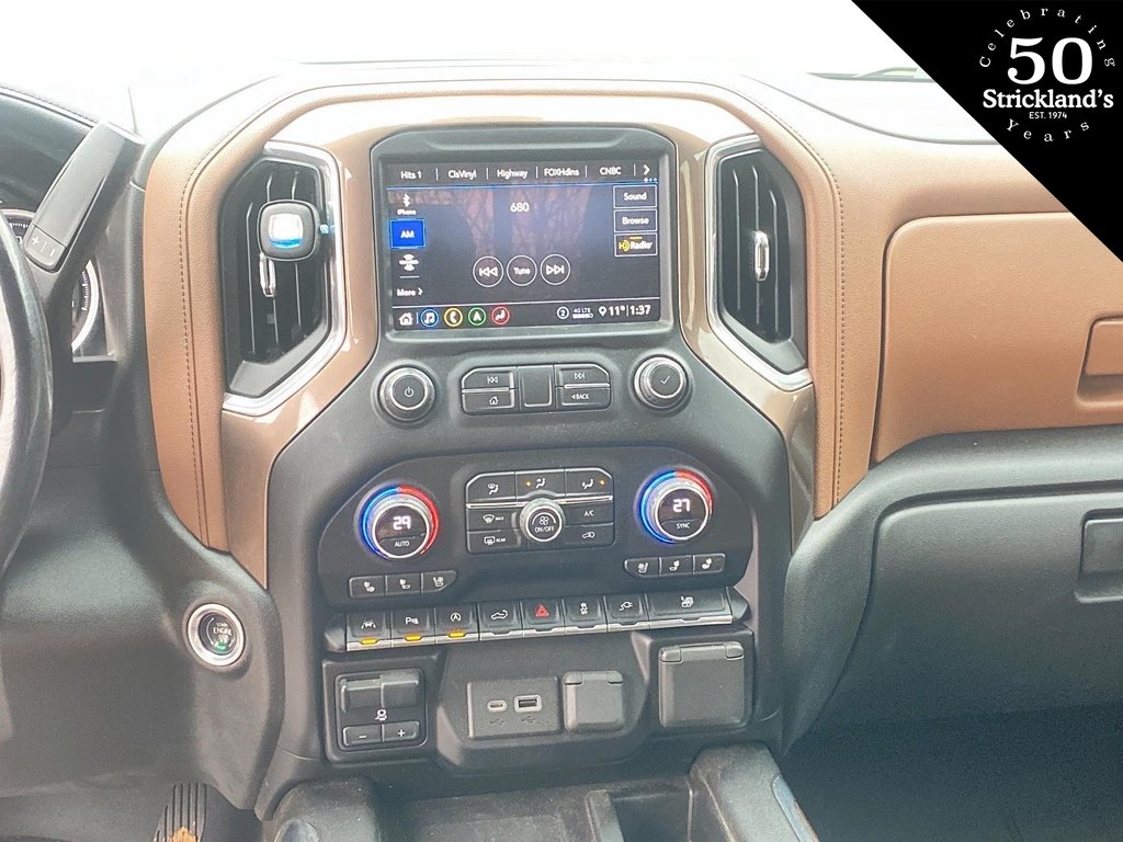 2020  Silverado 1500 Crew Cab 4x4 High Country / Short Box in Brantford, Ontario - 11 - w1024h768px