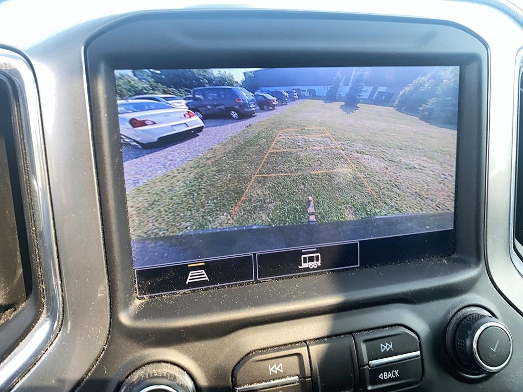 2021 Chevrolet Silverado 1500 Crew Cab 4x4 RST / Short Box in Stratford, Ontario - 18 - w1024h768px