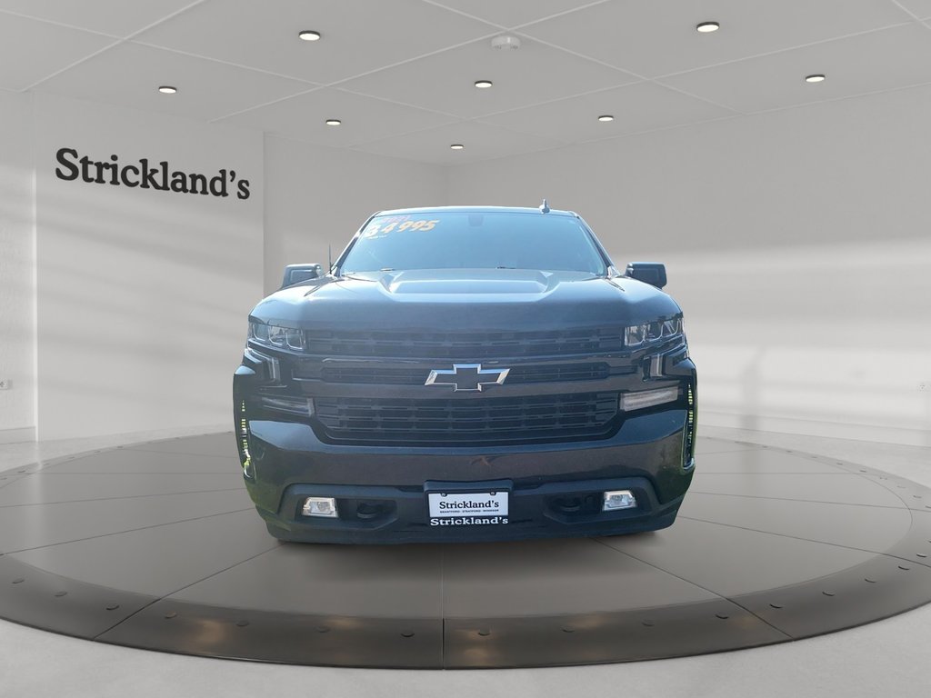 2021 Chevrolet Silverado 1500 Crew Cab 4x4 RST / Short Box in Stratford, Ontario - 2 - w1024h768px