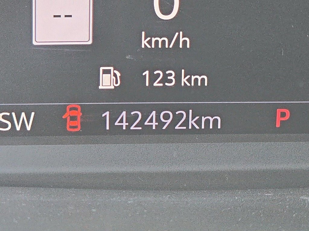 2021 Chevrolet Silverado 1500 Crew Cab 4x4 High Country / Short Box in Brantford, Ontario - 11 - w1024h768px