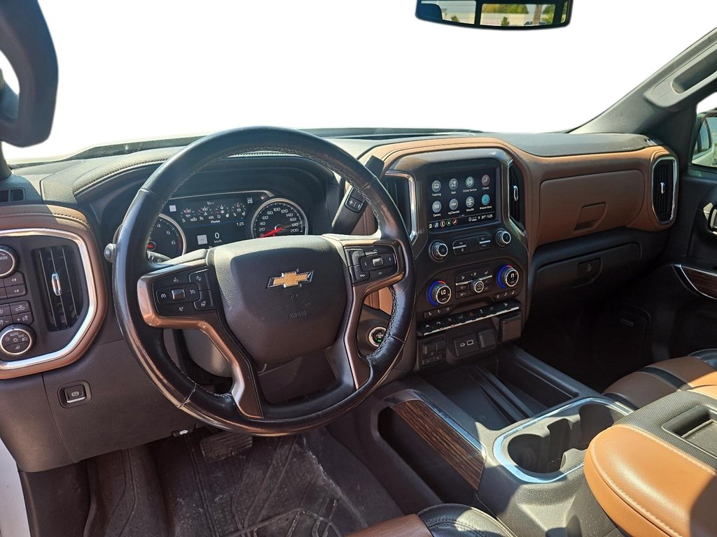 2021 Chevrolet Silverado 1500 Crew Cab 4x4 High Country / Short Box in Brantford, Ontario - 8 - w1024h768px
