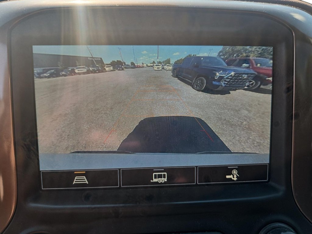 2021 Chevrolet Silverado 1500 Crew Cab 4x4 High Country / Short Box in Brantford, Ontario - 17 - w1024h768px