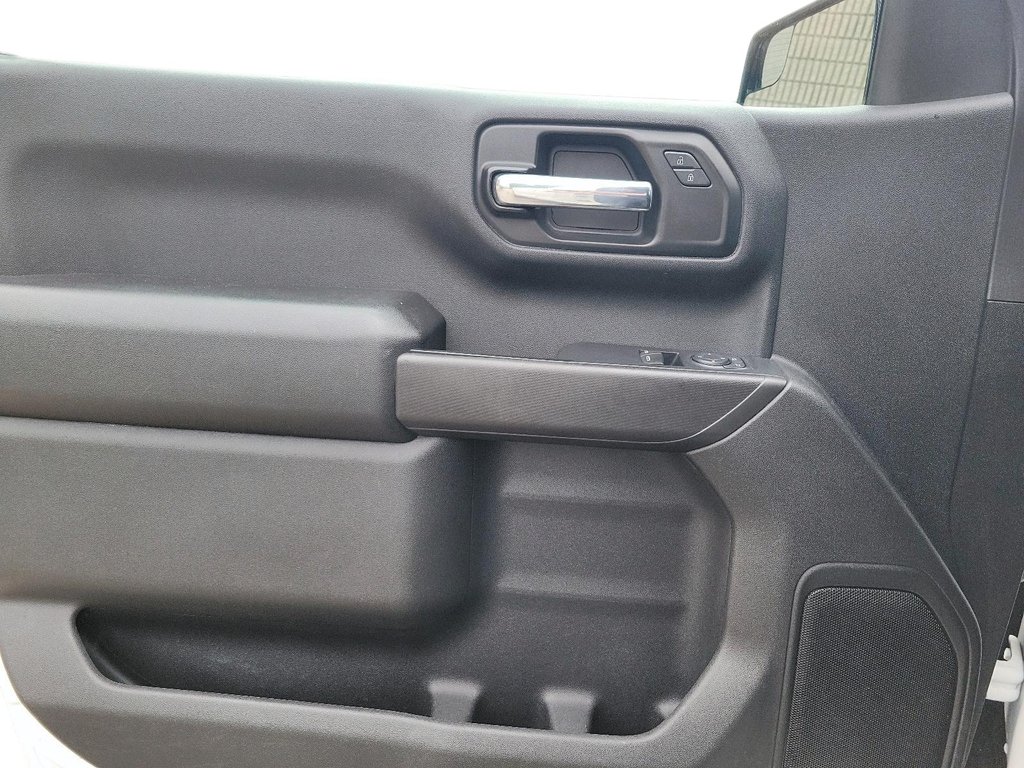 2021 Chevrolet Silverado 1500 Regular Cab 4x2 WT / Long Box in Brantford, Ontario - 10 - w1024h768px