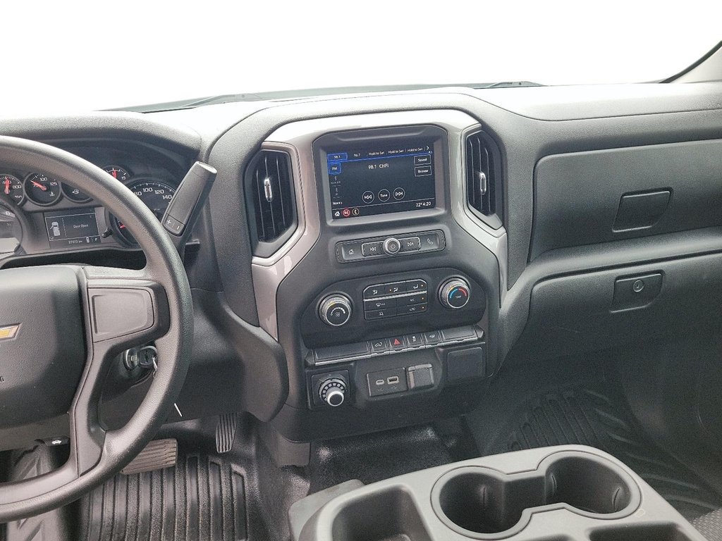 2021 Chevrolet Silverado 1500 Regular Cab 4x2 WT / Long Box in Brantford, Ontario - 9 - w1024h768px