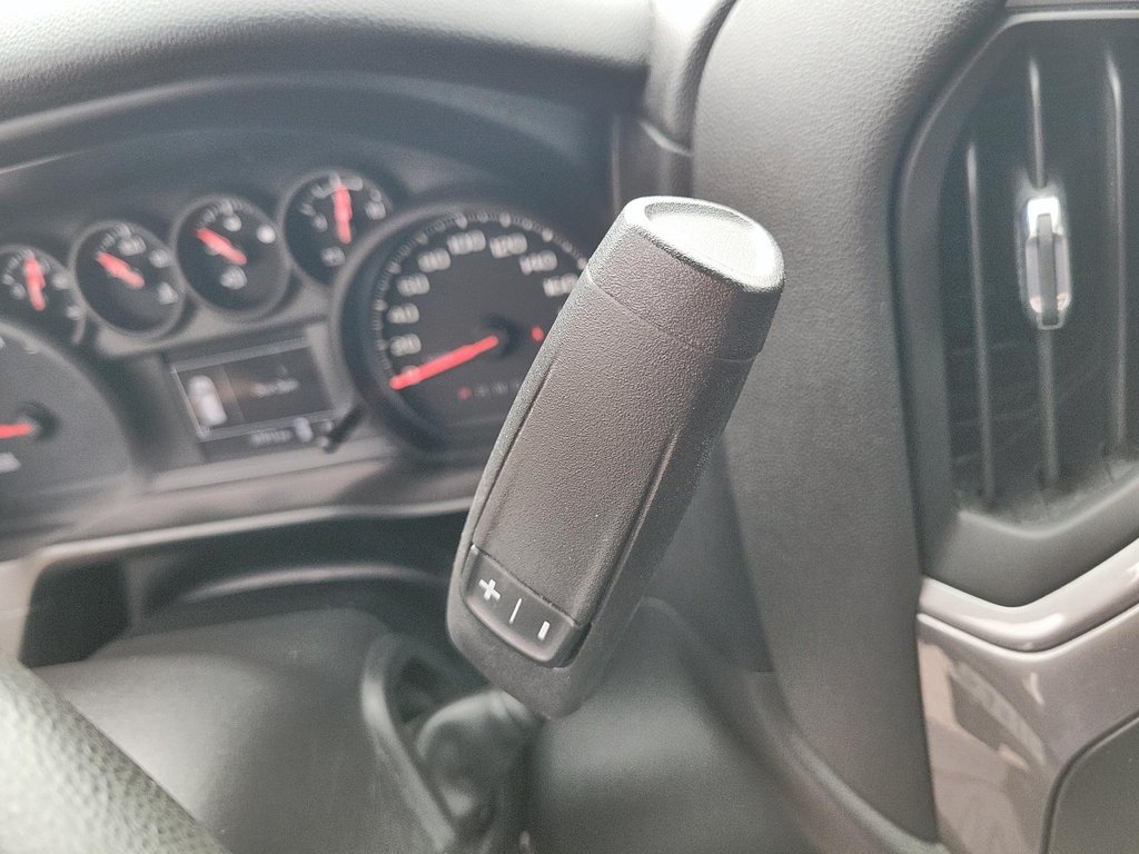 2021 Chevrolet Silverado 1500 Regular Cab 4x2 WT / Long Box in Brantford, Ontario - 14 - w1024h768px