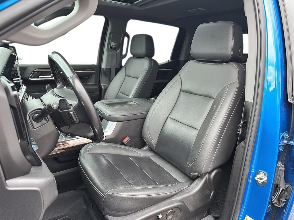 2022 Chevrolet Silverado 1500 Crew Cab 4x4 LT Trail Boss / Short Box in Brantford, Ontario - 8 - w1024h768px