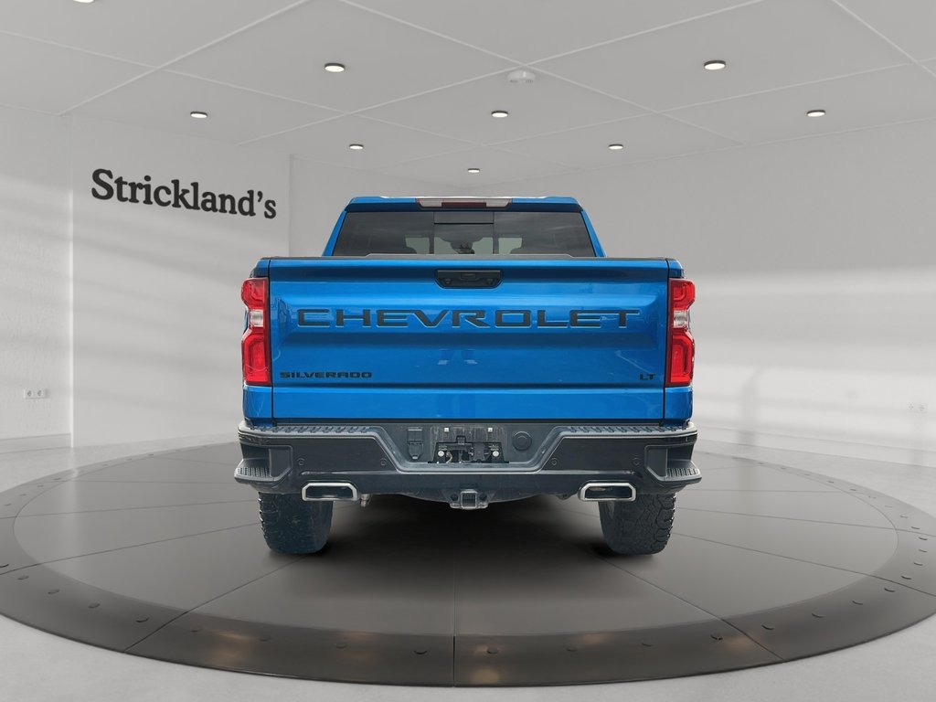2022 Chevrolet Silverado 1500 Crew Cab 4x4 LT Trail Boss / Short Box in Brantford, Ontario - 3 - w1024h768px