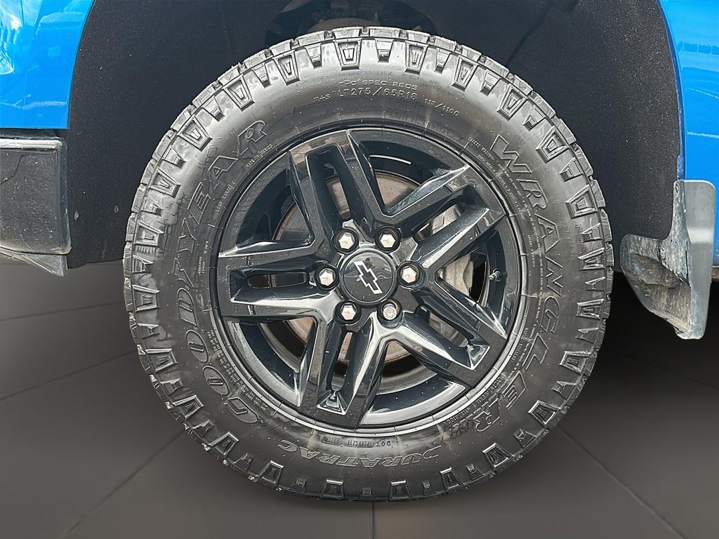 2022 Chevrolet Silverado 1500 Crew Cab 4x4 LT Trail Boss / Short Box in Brantford, Ontario - 7 - w1024h768px