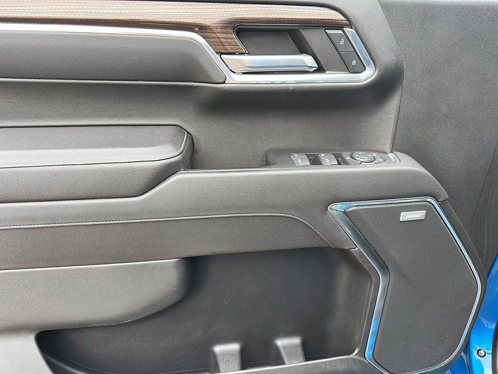 2022 Chevrolet Silverado 1500 Crew Cab 4x4 LT Trail Boss / Short Box in Brantford, Ontario - 10 - w1024h768px