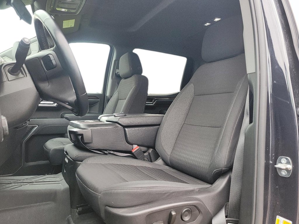 2023 Chevrolet Silverado 1500 Crew Cab 4x4 LT / Short Box in Brantford, Ontario - 8 - w1024h768px