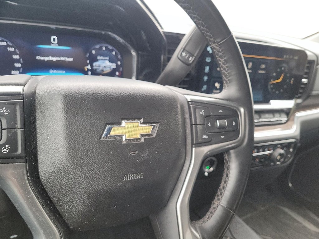 2023 Chevrolet Silverado 1500 Crew Cab 4x4 LT / Short Box in Brantford, Ontario - 22 - w1024h768px