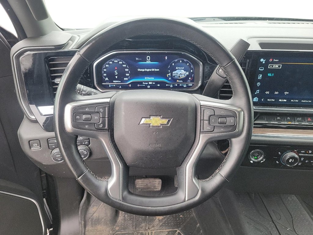 2023 Chevrolet Silverado 1500 Crew Cab 4x4 LT / Short Box in Brantford, Ontario - 11 - w1024h768px
