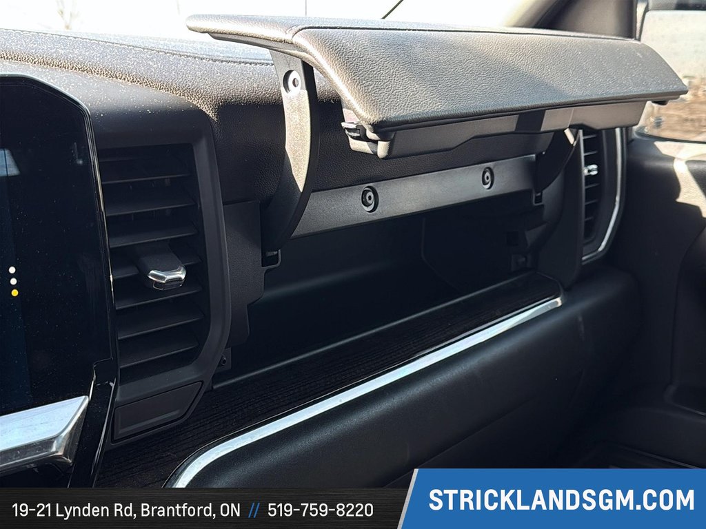 2024 Chevrolet Silverado 1500 Crew Cab Short Box 4-Wheel Drive RST in Brantford, Ontario - 24 - w1024h768px