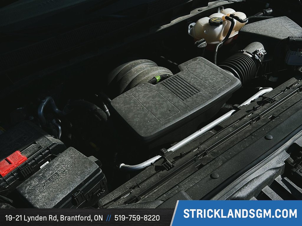 2024 Chevrolet Silverado 1500 Crew Cab Short Box 4-Wheel Drive RST in Brantford, Ontario - 8 - w1024h768px